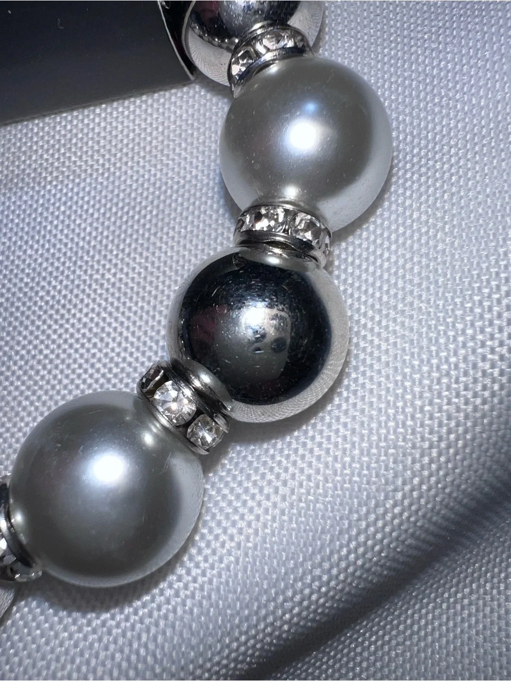 paparazzi Silver & White Pearl Stretch Bracelet with Rhinestone Accents